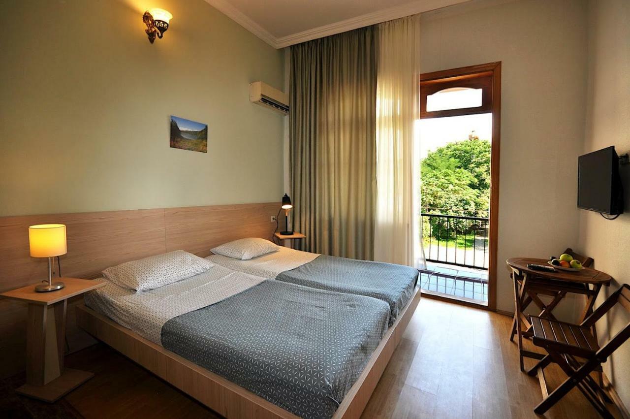 Smak Hotell Kobuleti Rom bilde