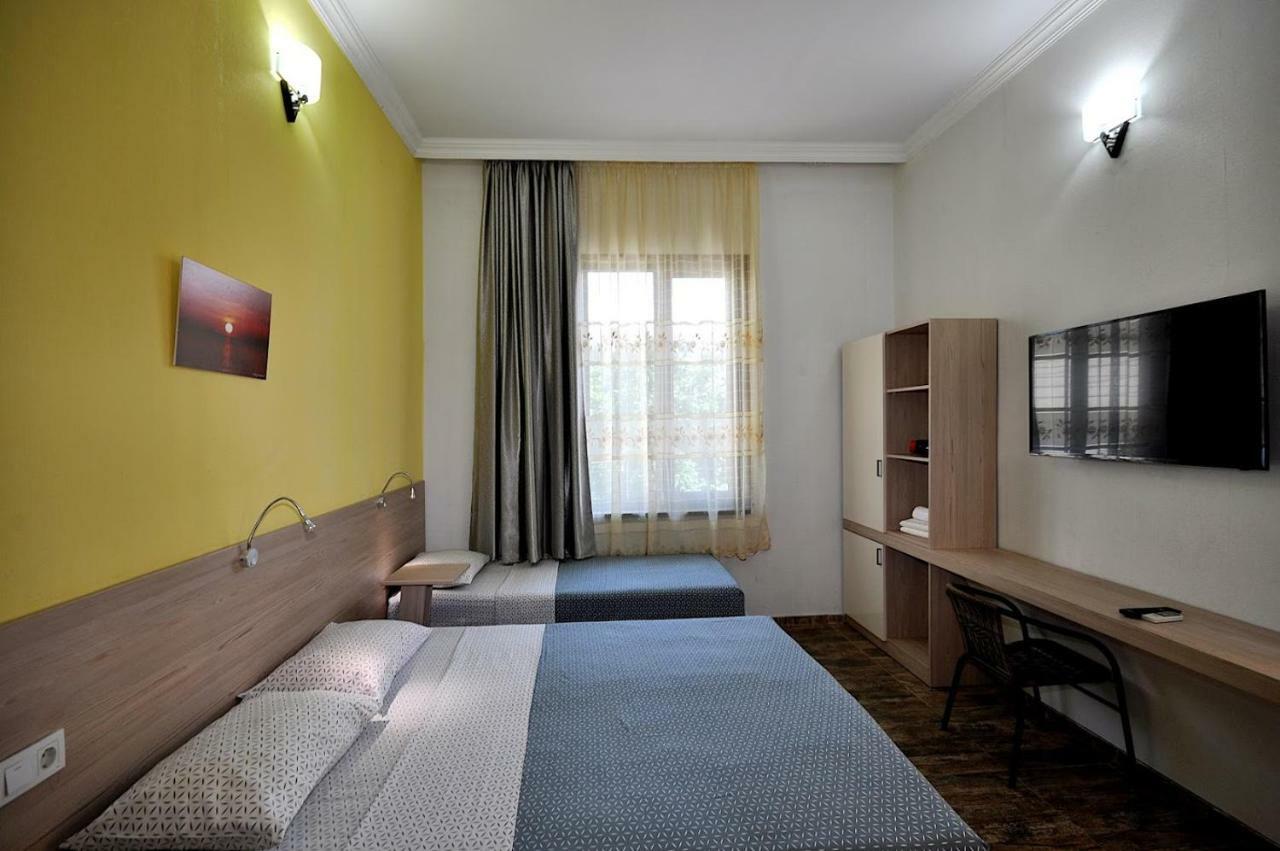 Smak Hotell Kobuleti Rom bilde